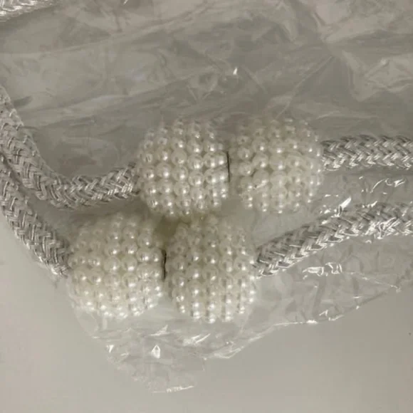 Set of 4 magnetic curtain tiebacks - Pearl Design - Picture 4 of 7